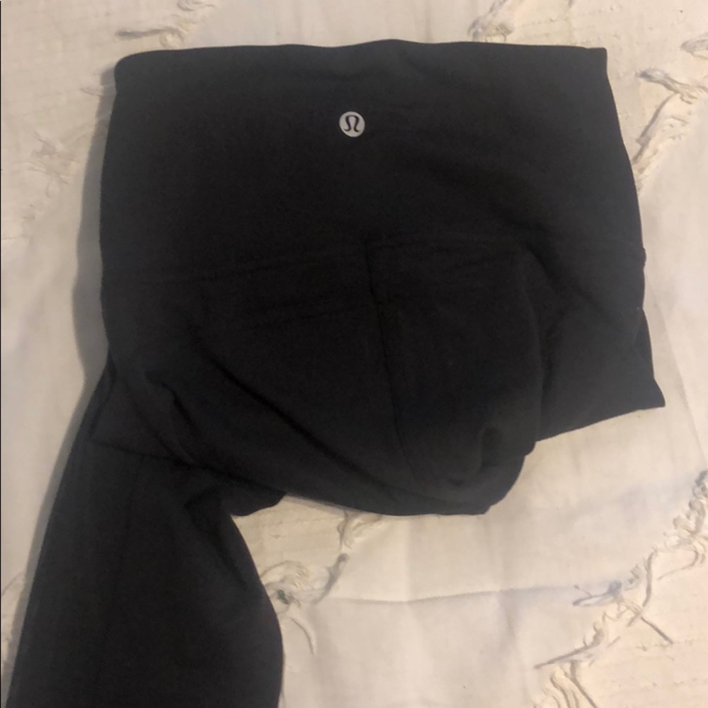 Black LuluLemon leggings!